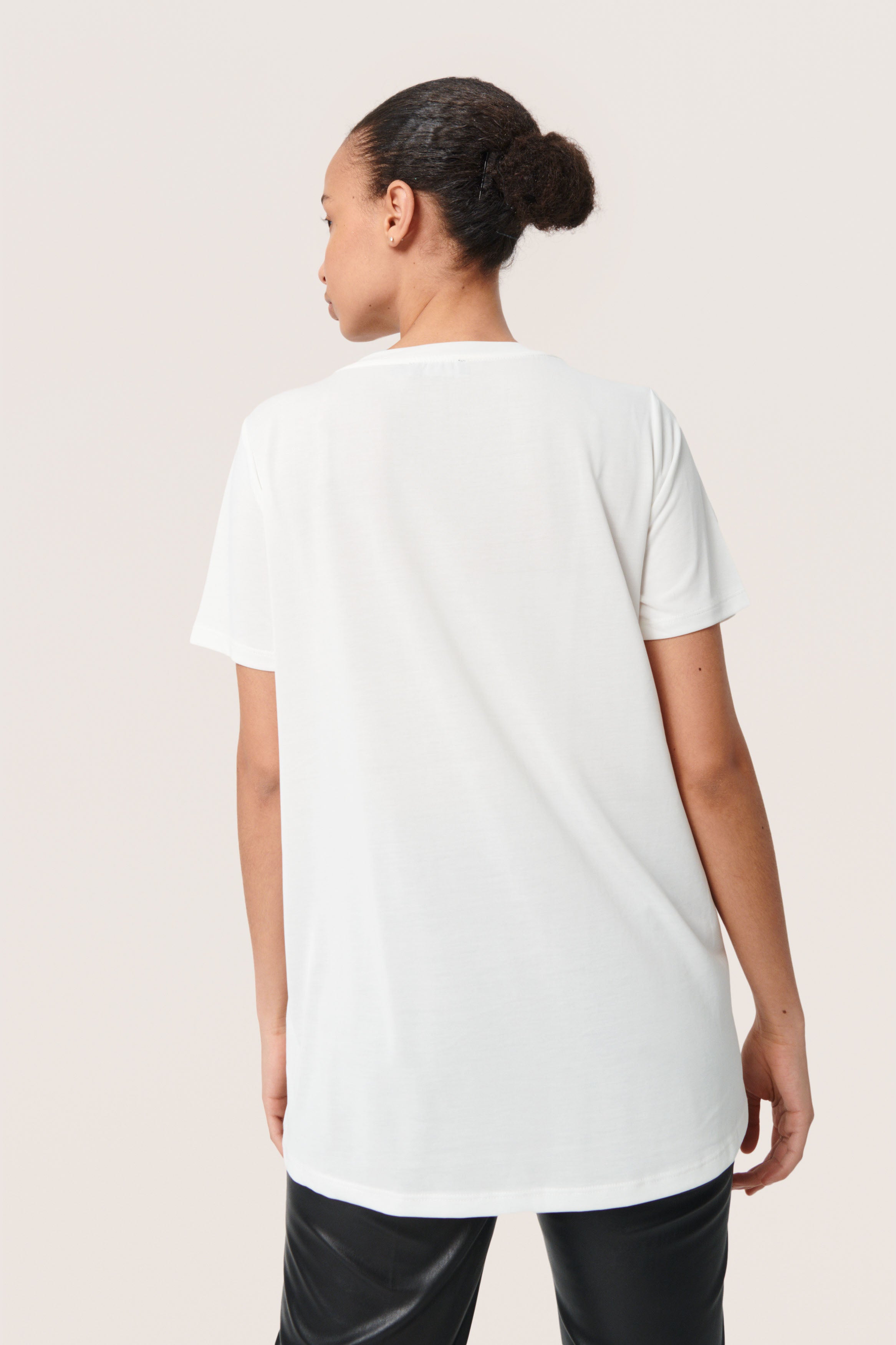 Soaked Columbine Oversize V neck tee, White