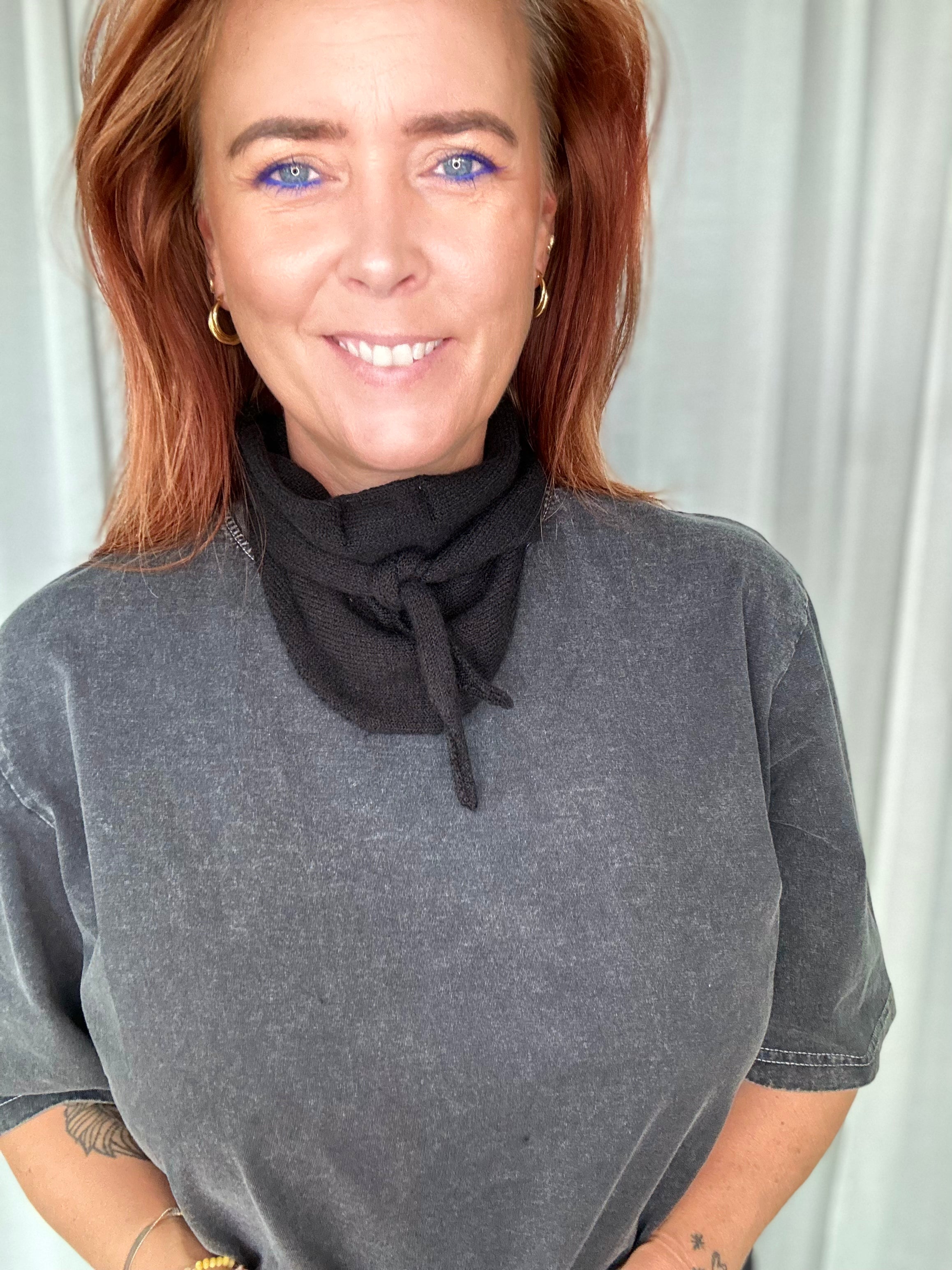 Object Julie Scarf, Black