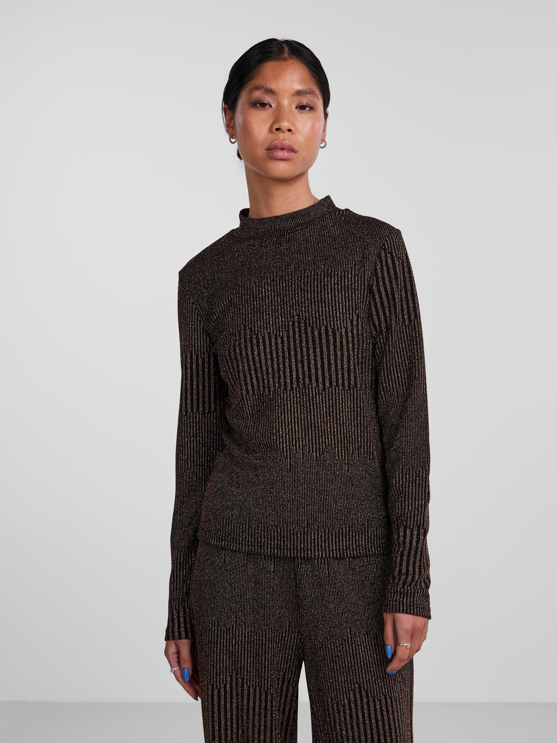 Pieces Mary Top