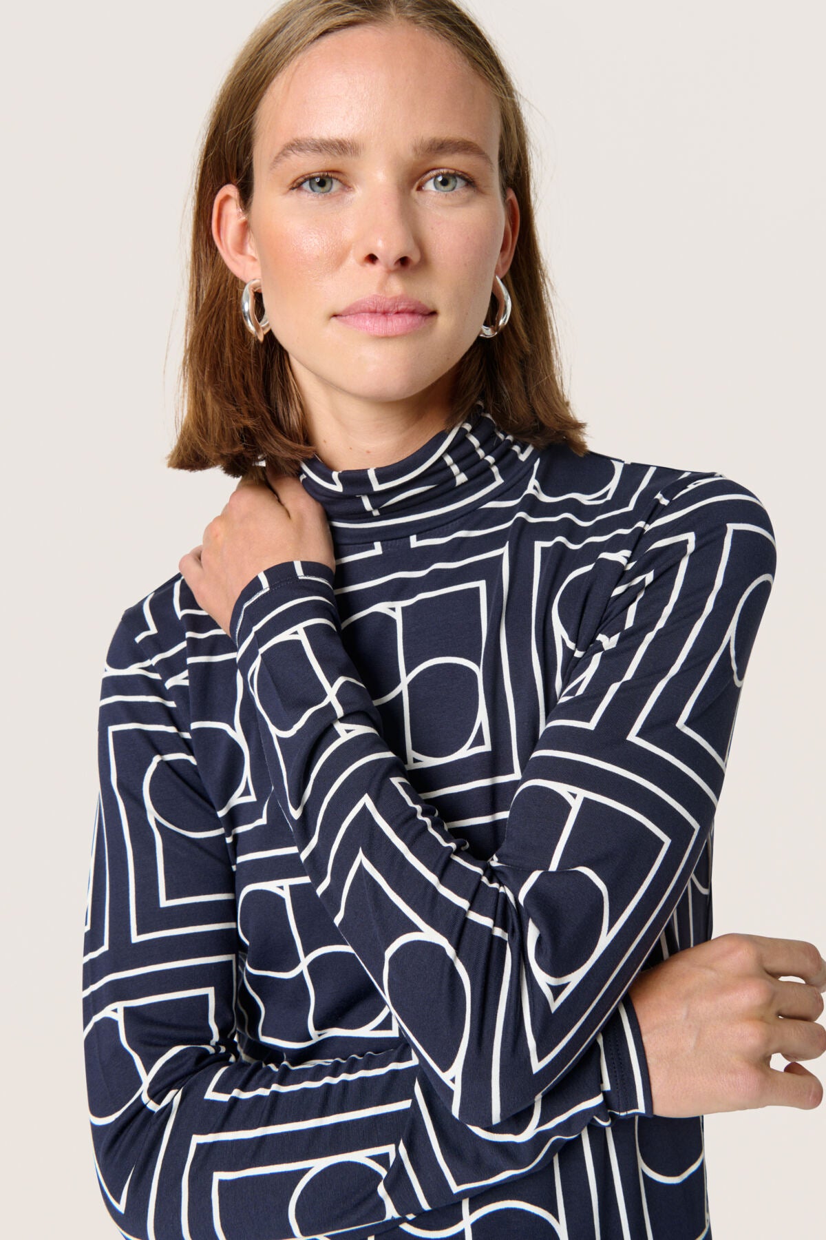 Soaked Hanadi Printed Rollneck, Navy